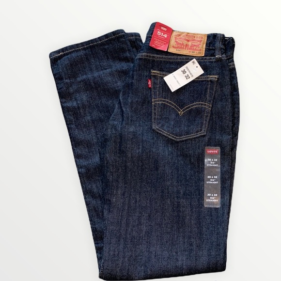 Levi's Denim - ⭐️NWT Levi’s 514 Straight Leg Jeans⭐️